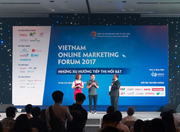 Tương tác hỏi đáp tại Sự kiện Vietnam Online Forum 2017 